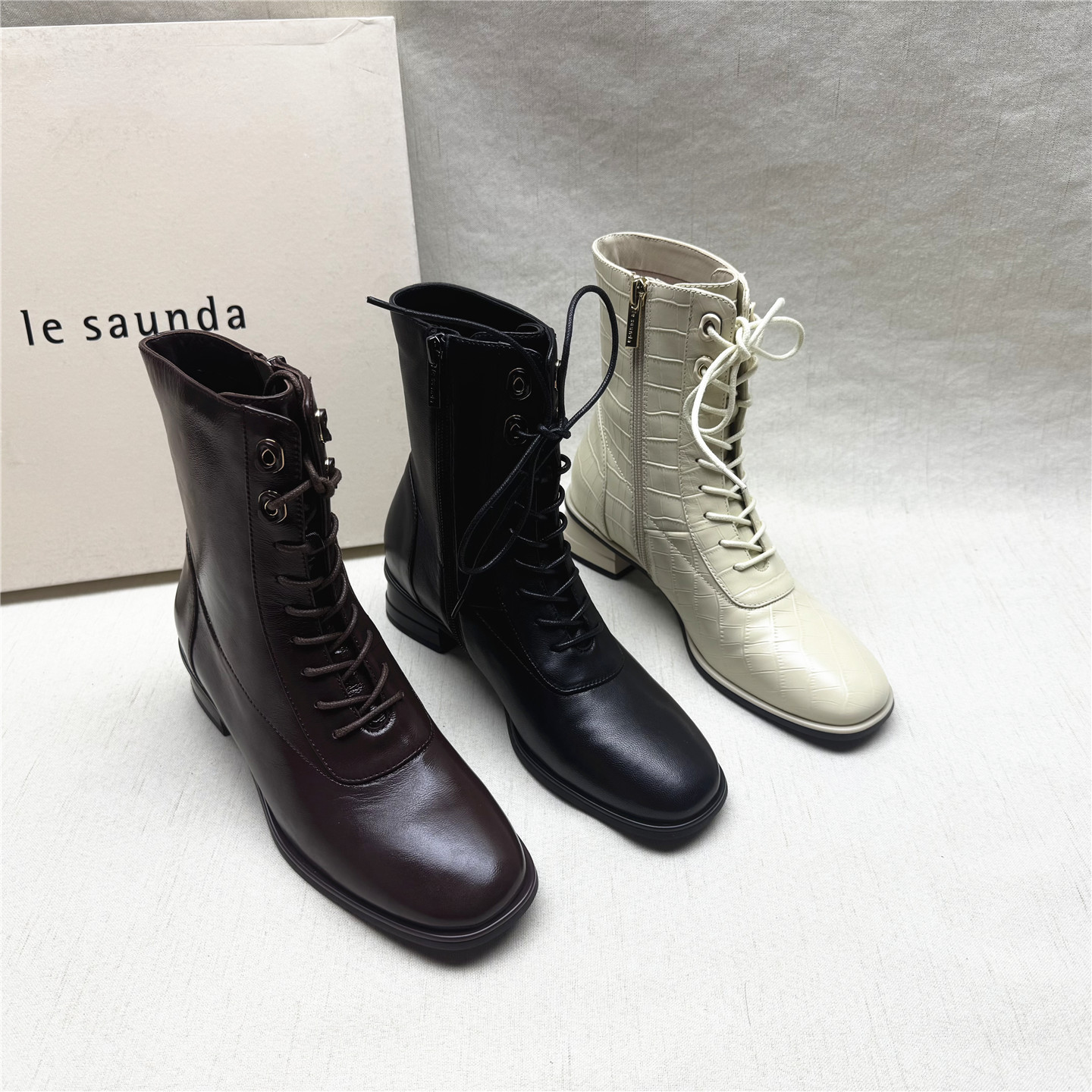 莱尔斯丹商场同款真皮舒适马丁靴