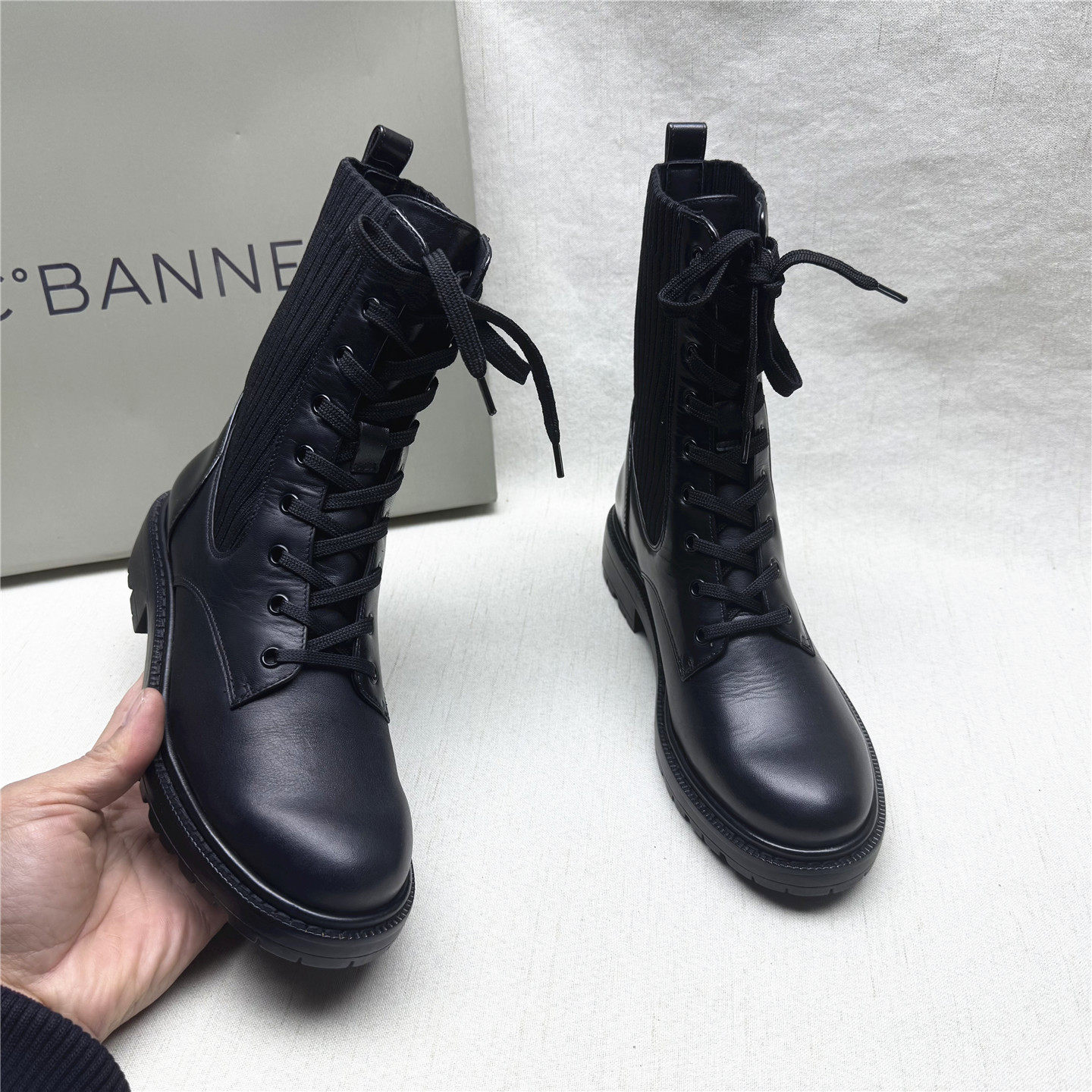 商场正品撤柜百搭方跟圆头马丁靴女秋冬新款织物牛皮交叉绑带短靴,女鞋,马丁靴,淘宝优惠券,粉丝福利购,淘宝优惠卷