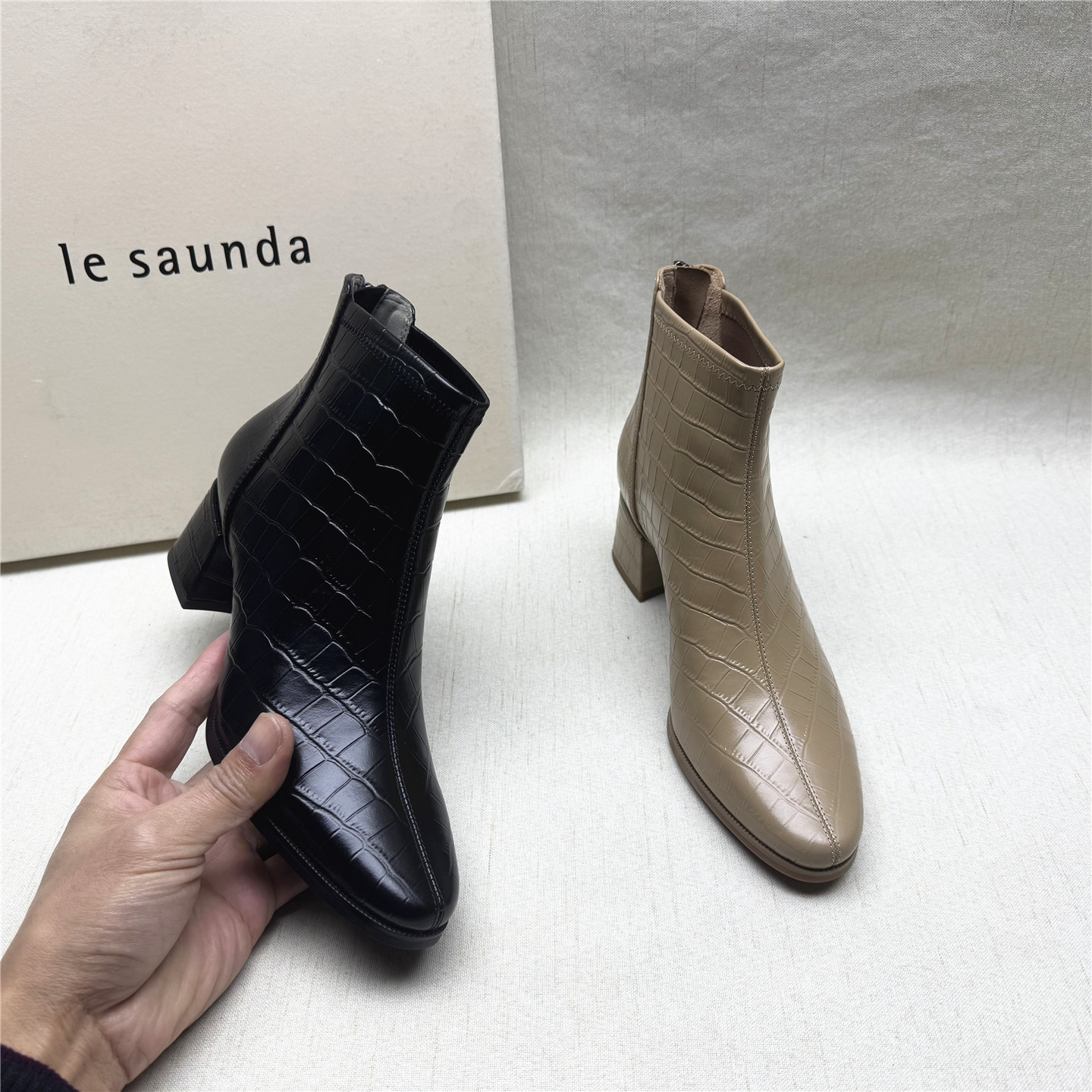 莱尔斯丹商场同款真皮舒适时装靴