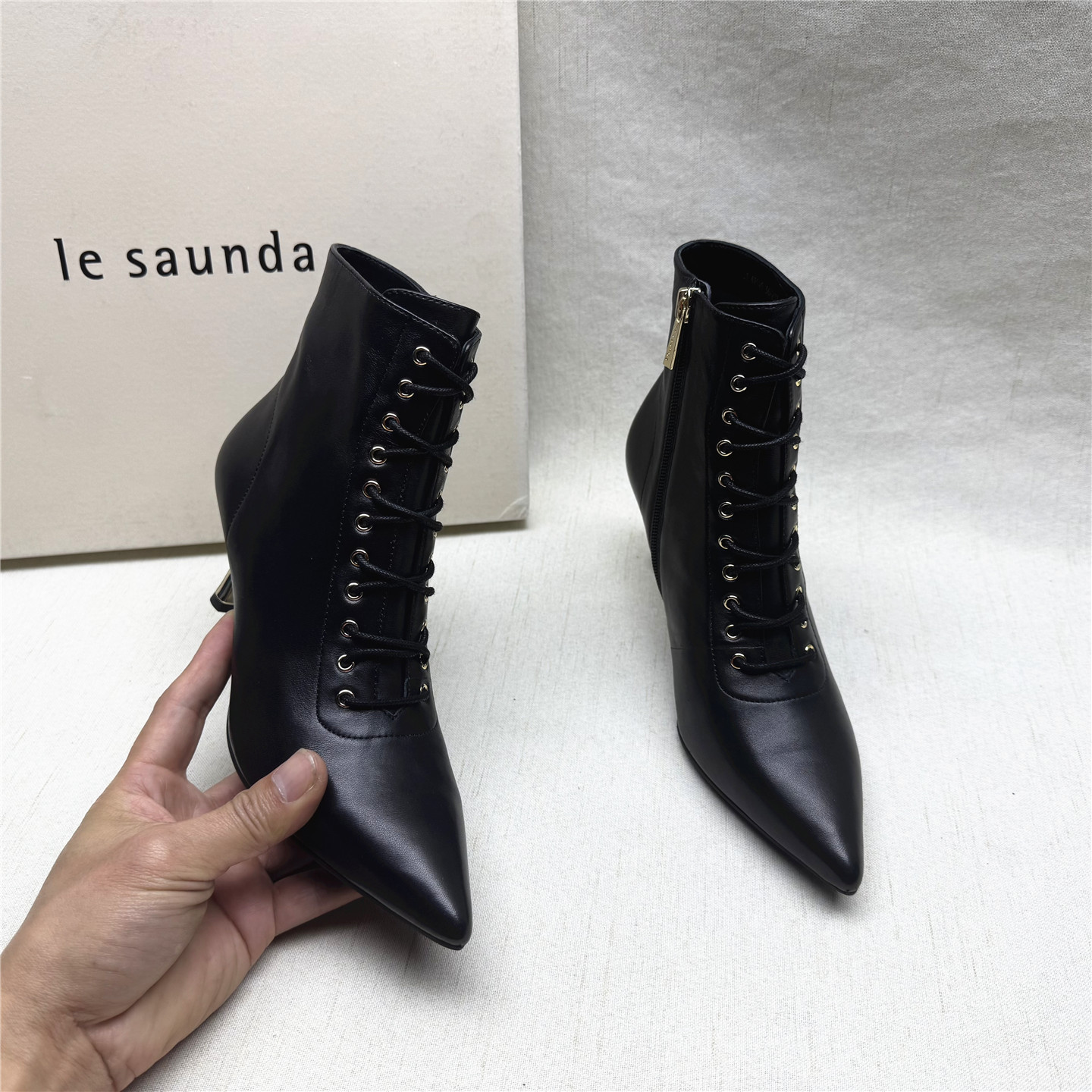 莱尔斯丹商场同款真皮舒适时装靴