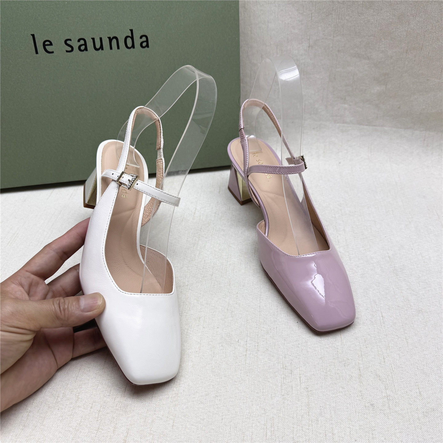 le saunda/莱尔斯丹5M撤柜优雅方头粗跟时装女鞋新款牛皮包头凉鞋
