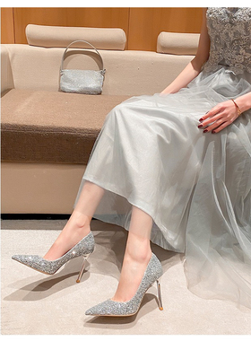 渐变色高跟鞋百搭亮片水晶婚鞋2025秋季新款细跟尖头气质浅口单鞋