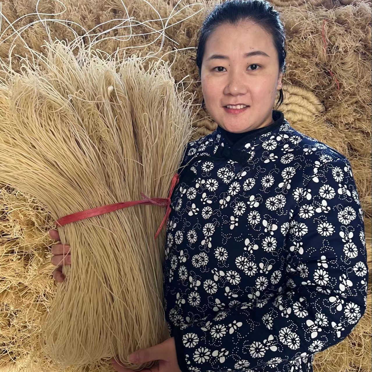 农家燕子红薯粉条48小时晾晒