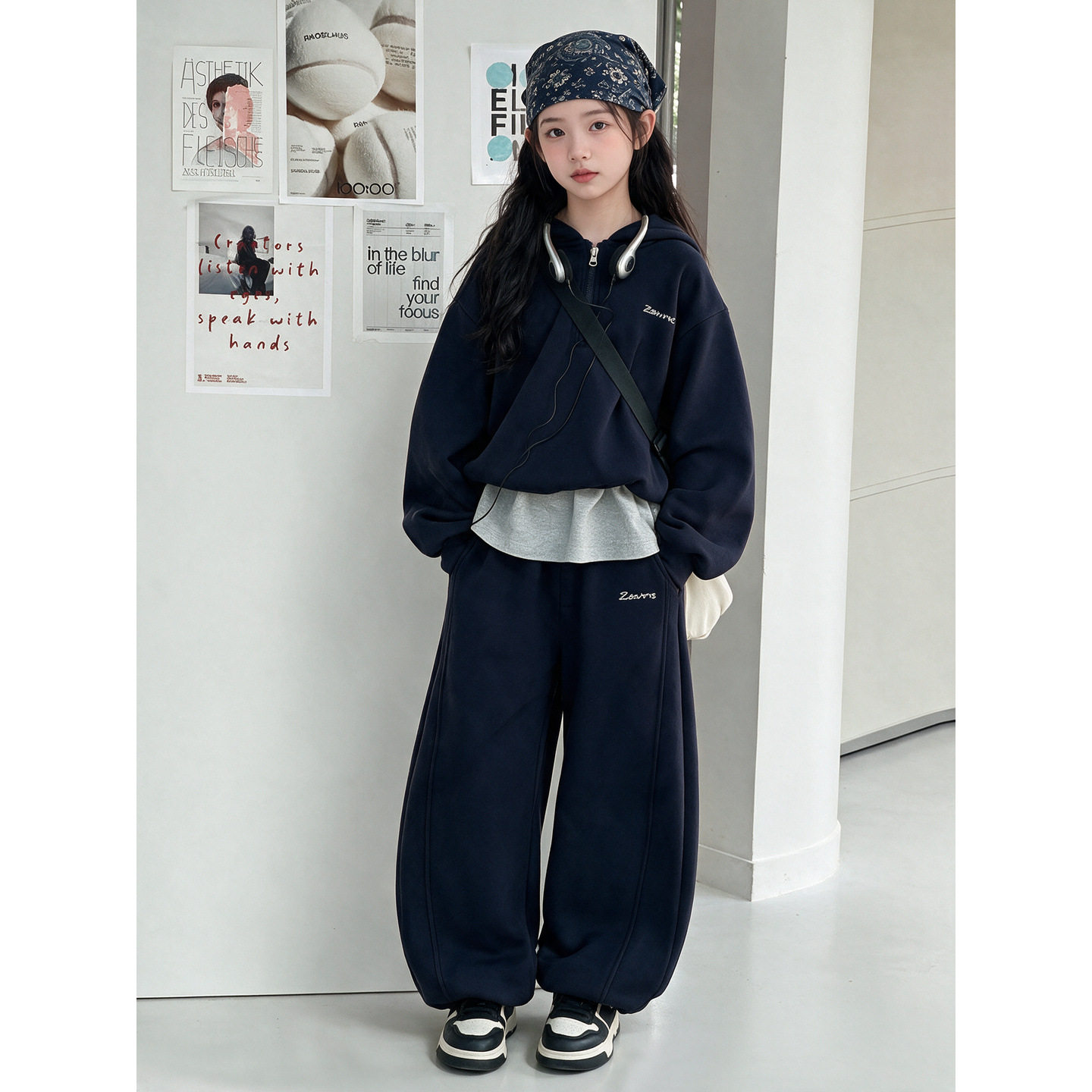 波拉童装女童韩系穿搭秋冬套装2026冬装女孩加绒加厚连帽卫衣休闲