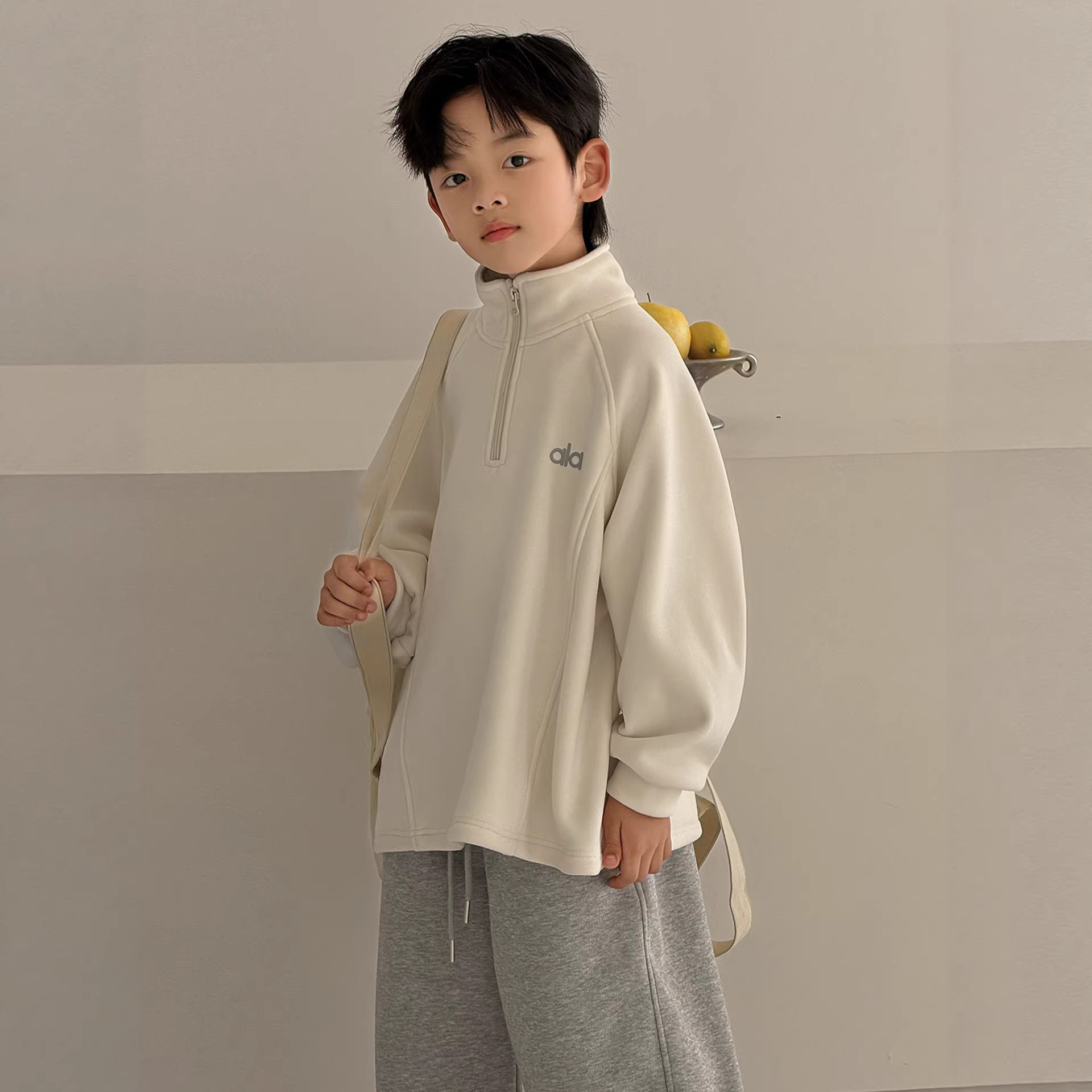 波拉童装男童春秋款卫衣2026春装大童春装儿童春季痞帅长袖男孩半