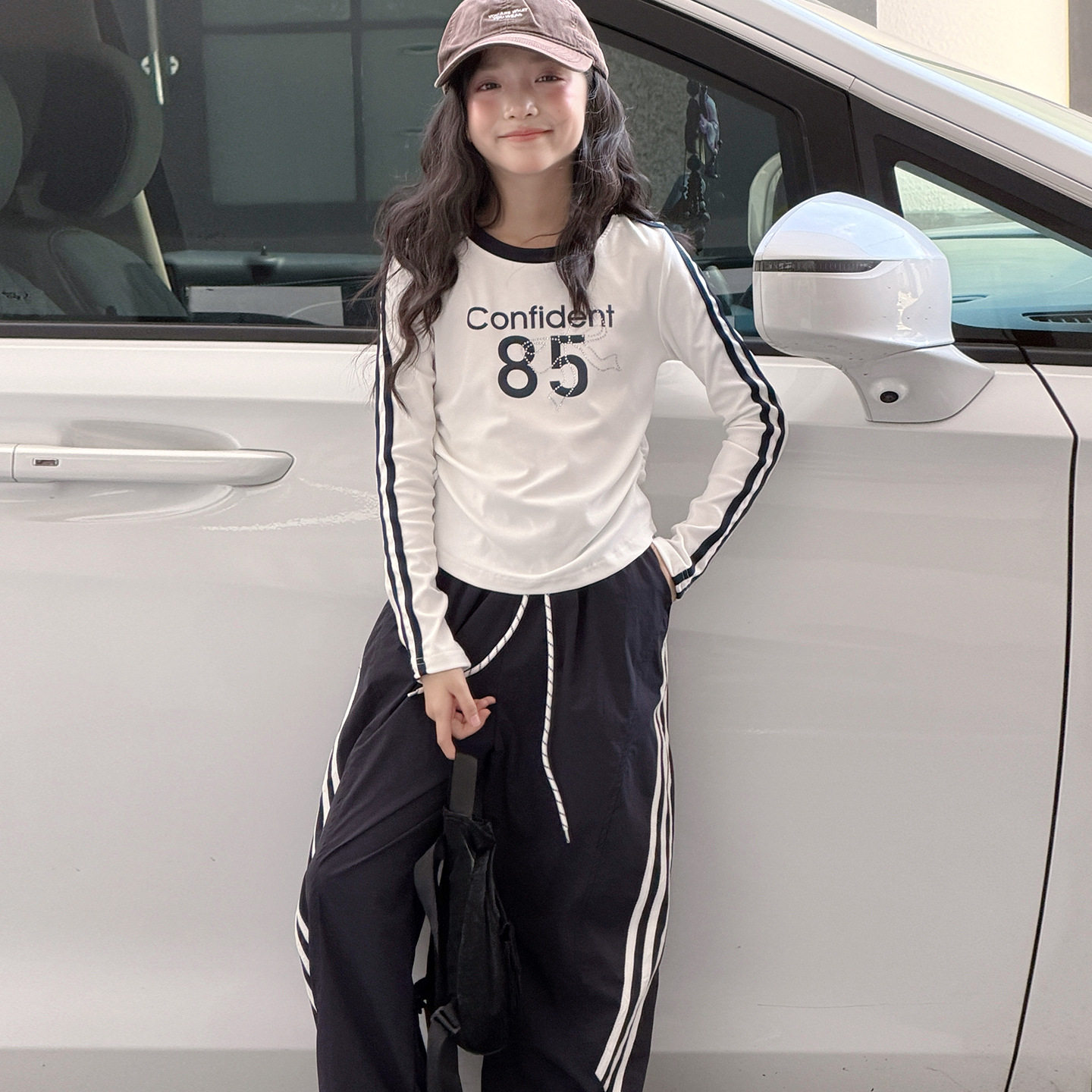 波拉童装女童秋装拉条运动套装2026秋装大童休闲印花长袖T恤阔腿