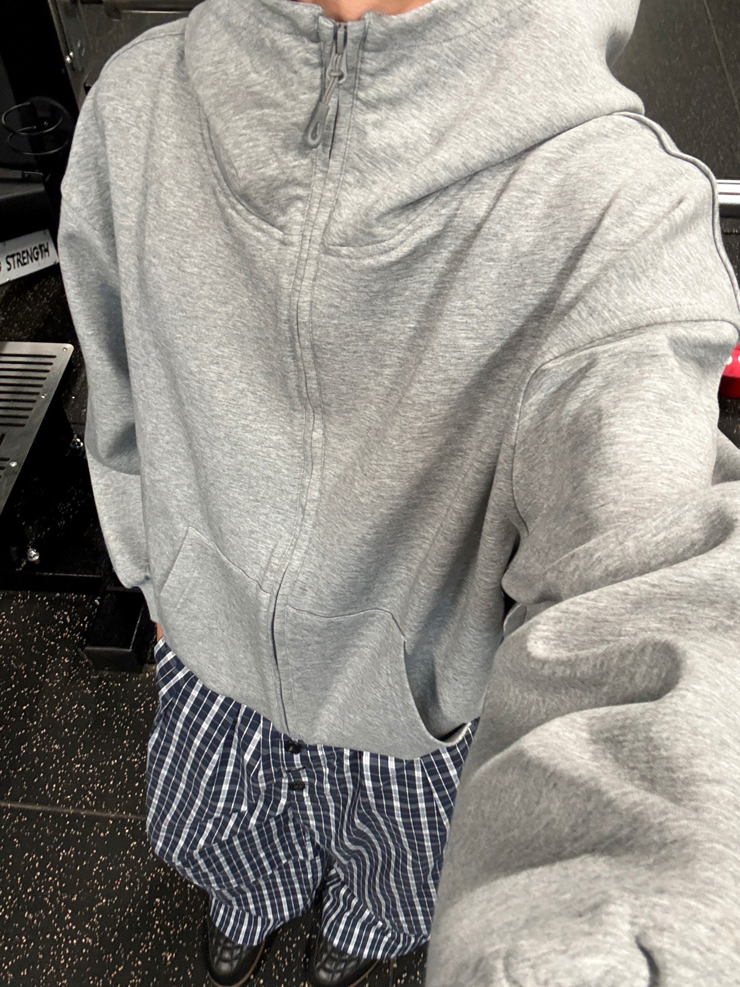 白灰色美式高领连帽卫衣男秋季高街重磅cleanfit宽松情侣开衫外套