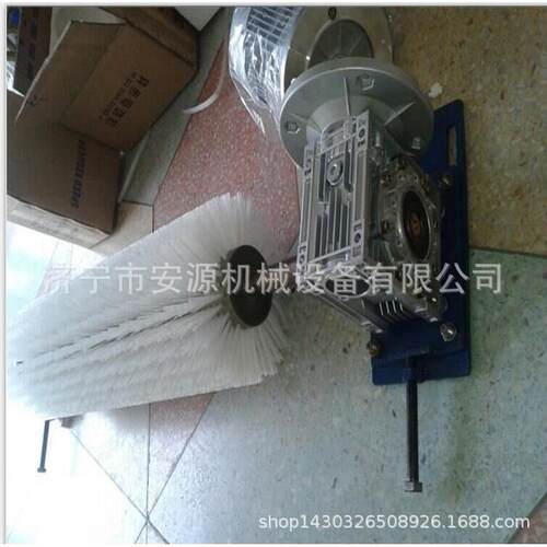 滚刷式皮带清扫器煤矿用电动滚刷清扫器毛刷清扫器