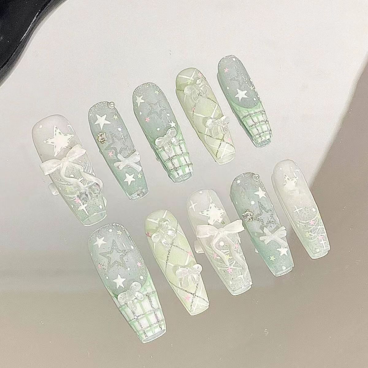 半手工清新蕾丝可爱学生夏季美甲新款显白薄荷气质高级蝴蝶穿戴甲