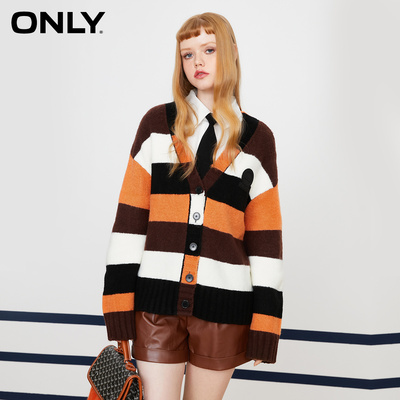 taobao agent ONLY Winter Fashion Loose V -neck color design long -sleeved sweater 12243b010