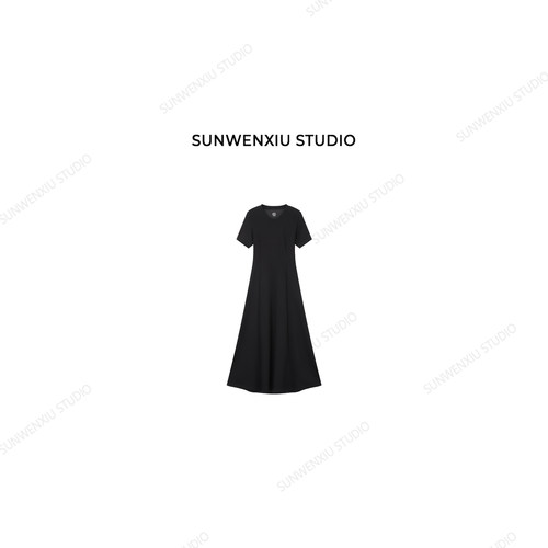 swx studio 小蛮腰慕斯裙 糯感轻柔露腰设计感夏季黑色连衣裙572A