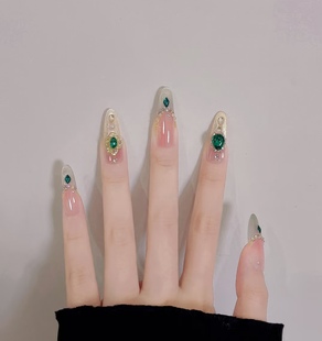 新款 美甲 纯手工穿戴甲祖母绿色爆闪亮钻美甲贴片高级感新年款