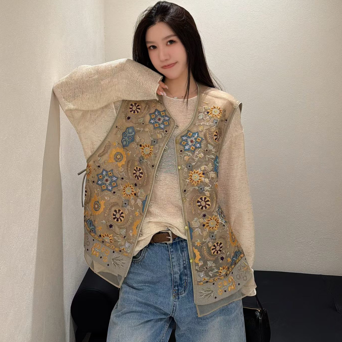 欧洲站2026春季欧货新中式圆领侧绑带设计国风花朵刺绣马甲外套女