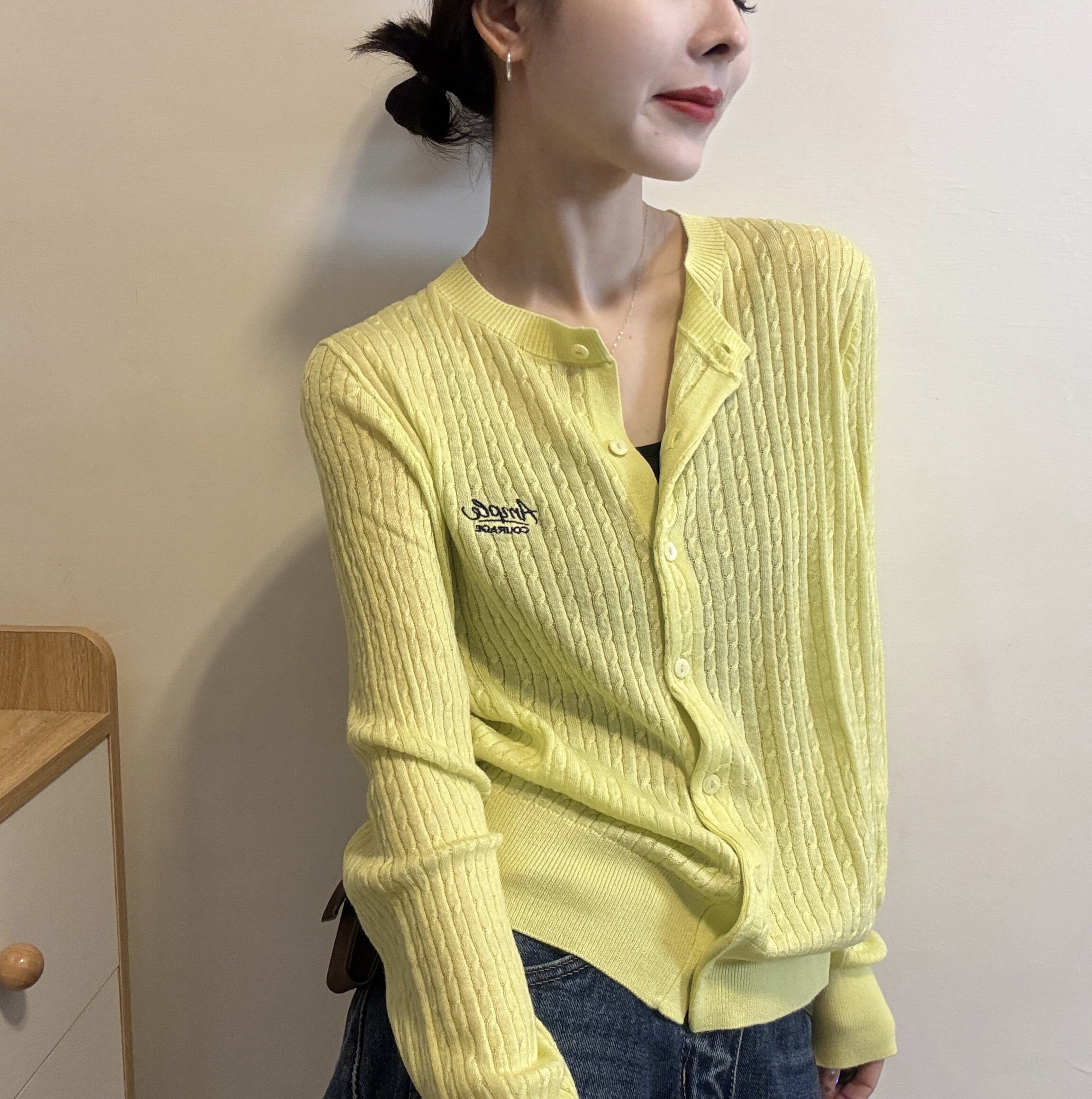 欧洲站2026春季新款圆领休闲字母刺绣单排扣薄款长袖麻花针织开衫