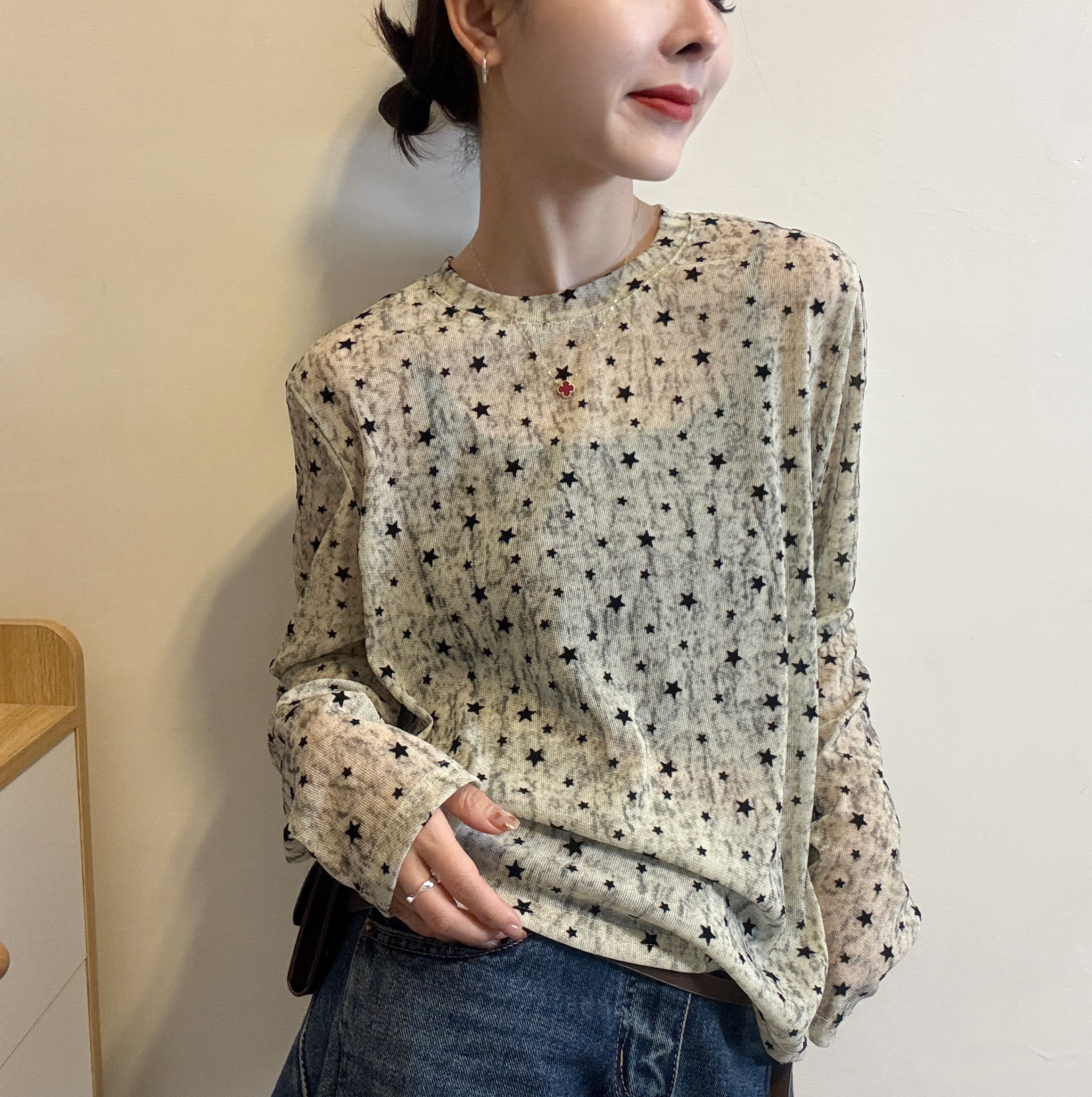 欧洲站2026春季新款韩版圆领全身小星星印花长袖薄款打底衫T恤女