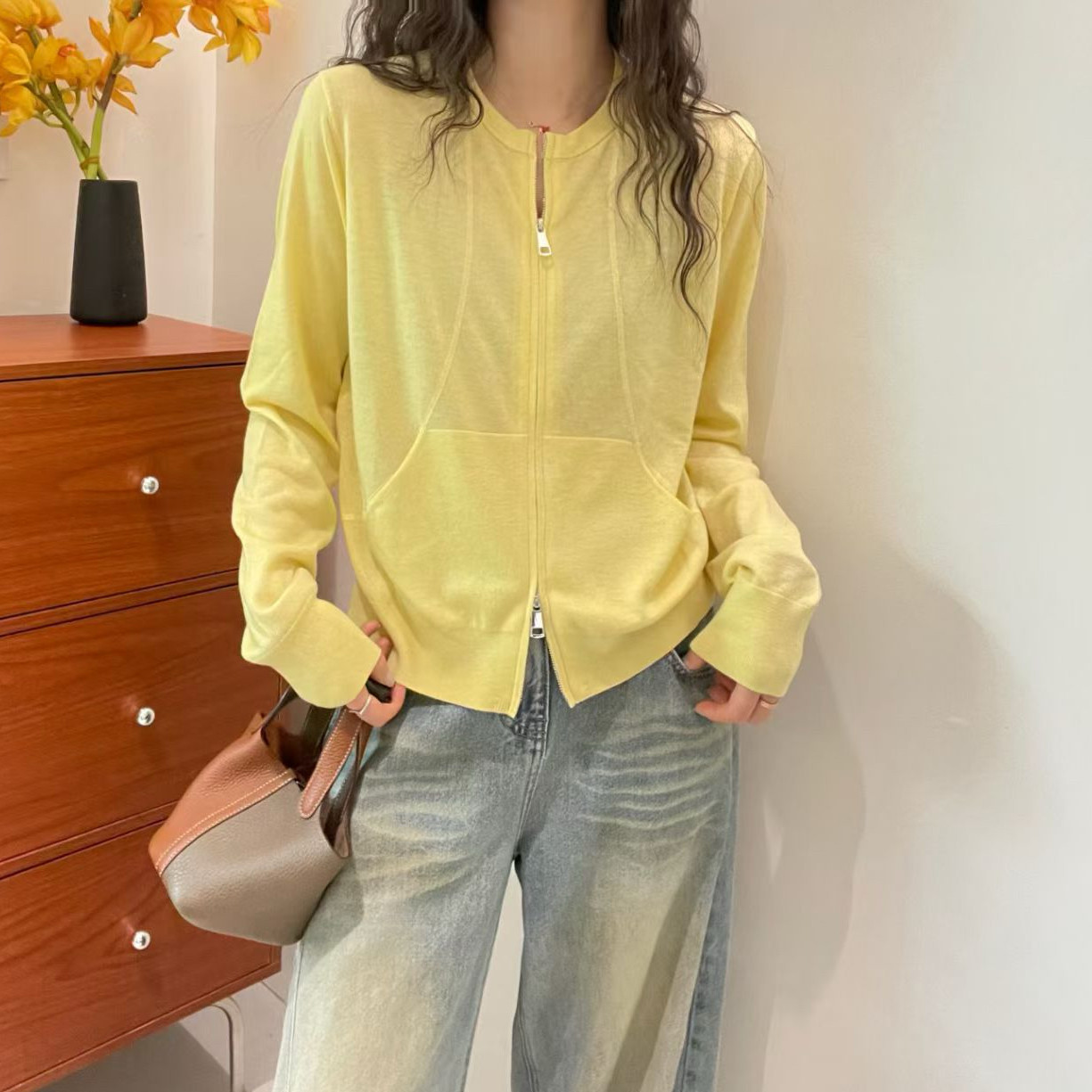 欧洲站2026春季薄款圆领侧圆弧压线显瘦双拉链净版细羊毛针织开衫