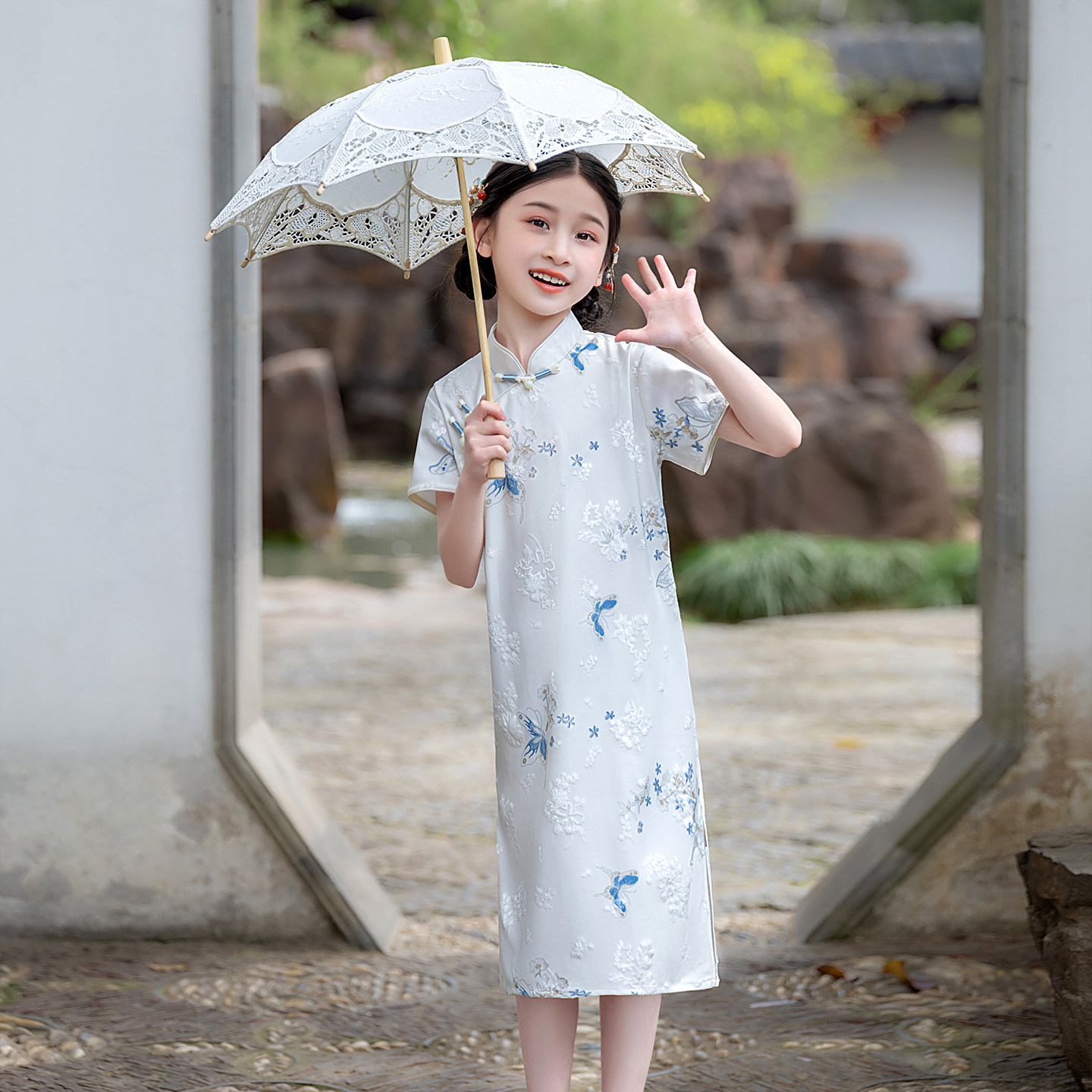 女童新中式改良旗袍高级2026新款夏季儿童国风小清新连衣裙演出服