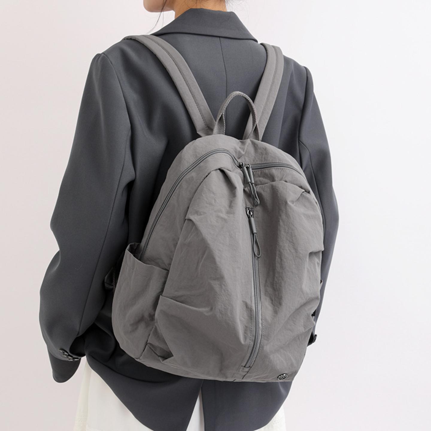 旅行背包女款轻便防水牛津布双肩户外登山通勤大容量休闲时尚简约