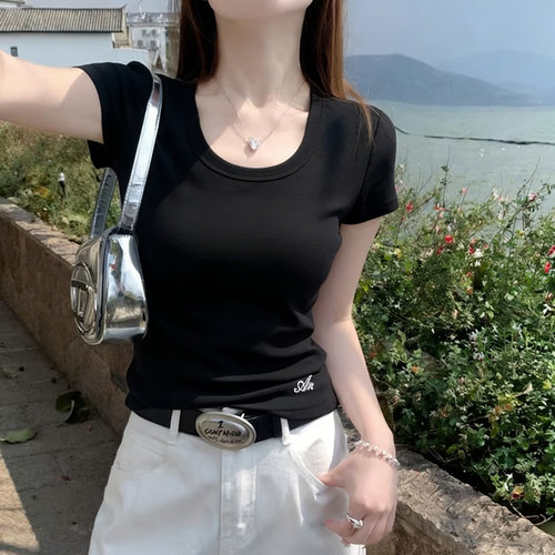chic甜辣刺绣短袖T恤女夏季修身