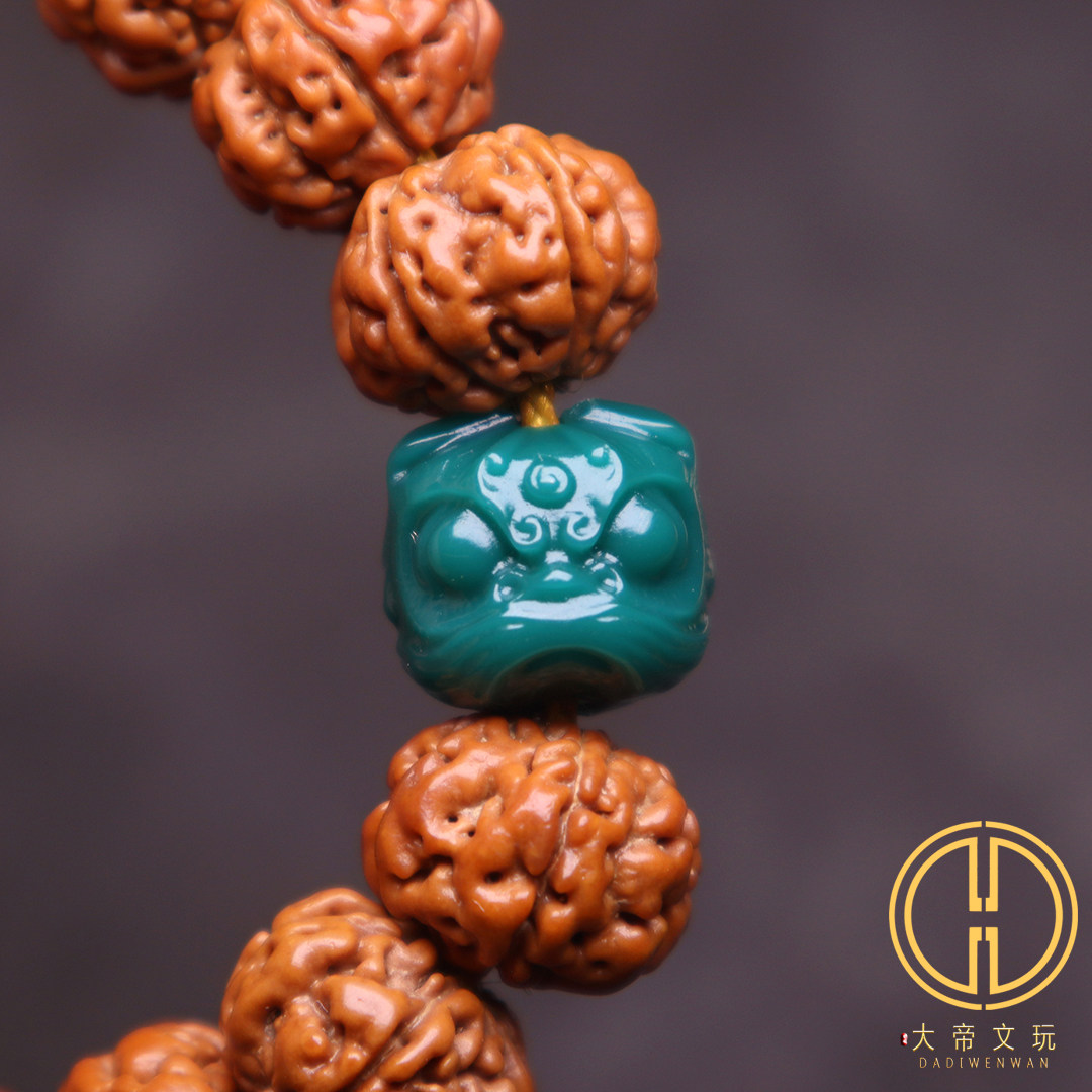 雪巴琉璃醒狮顶腰珠隔珠背云配饰