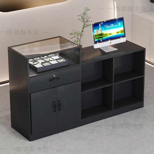 服装店玻璃中岛流水台展示桌