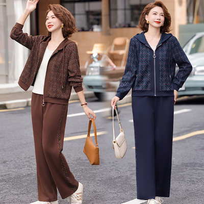 中老年妈妈时尚运动套装