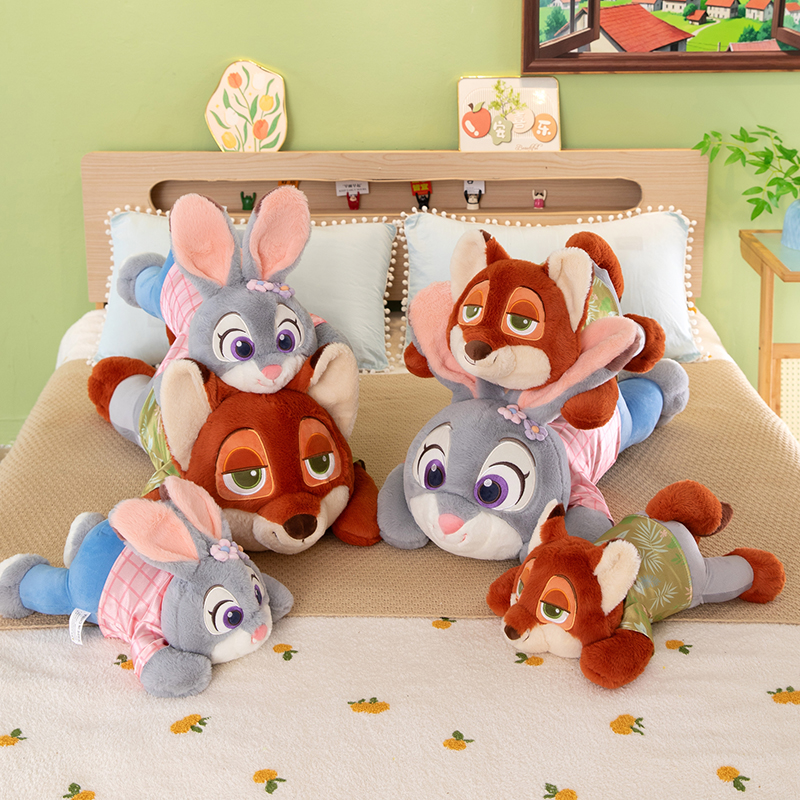 疯狂动物城朱迪尼克毛绒抱枕