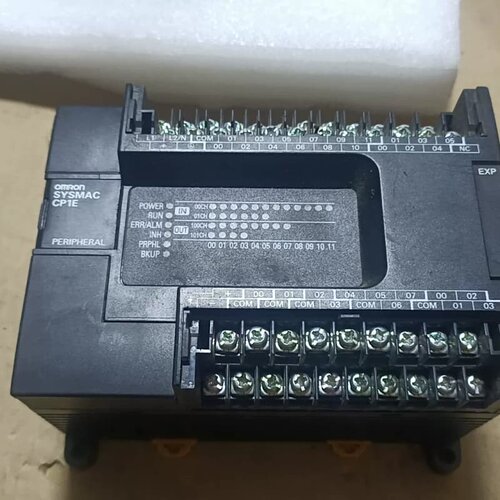 议价PLC欧姆龙CP1E-E30SDR-A，成色如图，功能包好实维修