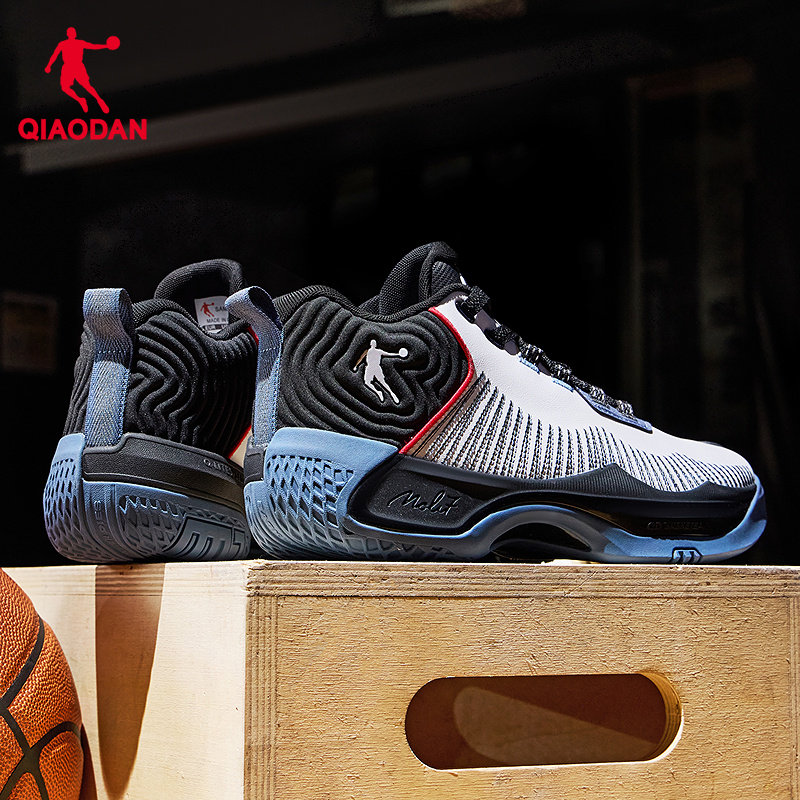乔丹篮球鞋男子2025冬季青少年新款实战高帮革面轻便回弹耐磨球鞋