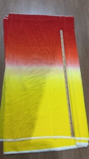 渐变色舞蹈服装布料.大红渐变黄色高丝宝布料.渐变色舞台服装布料