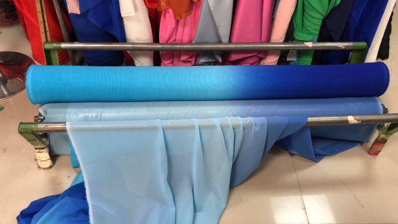 渐变色舞蹈服装布料，宝蓝渐变湖蓝100d 雪纺布料面料，布料定染