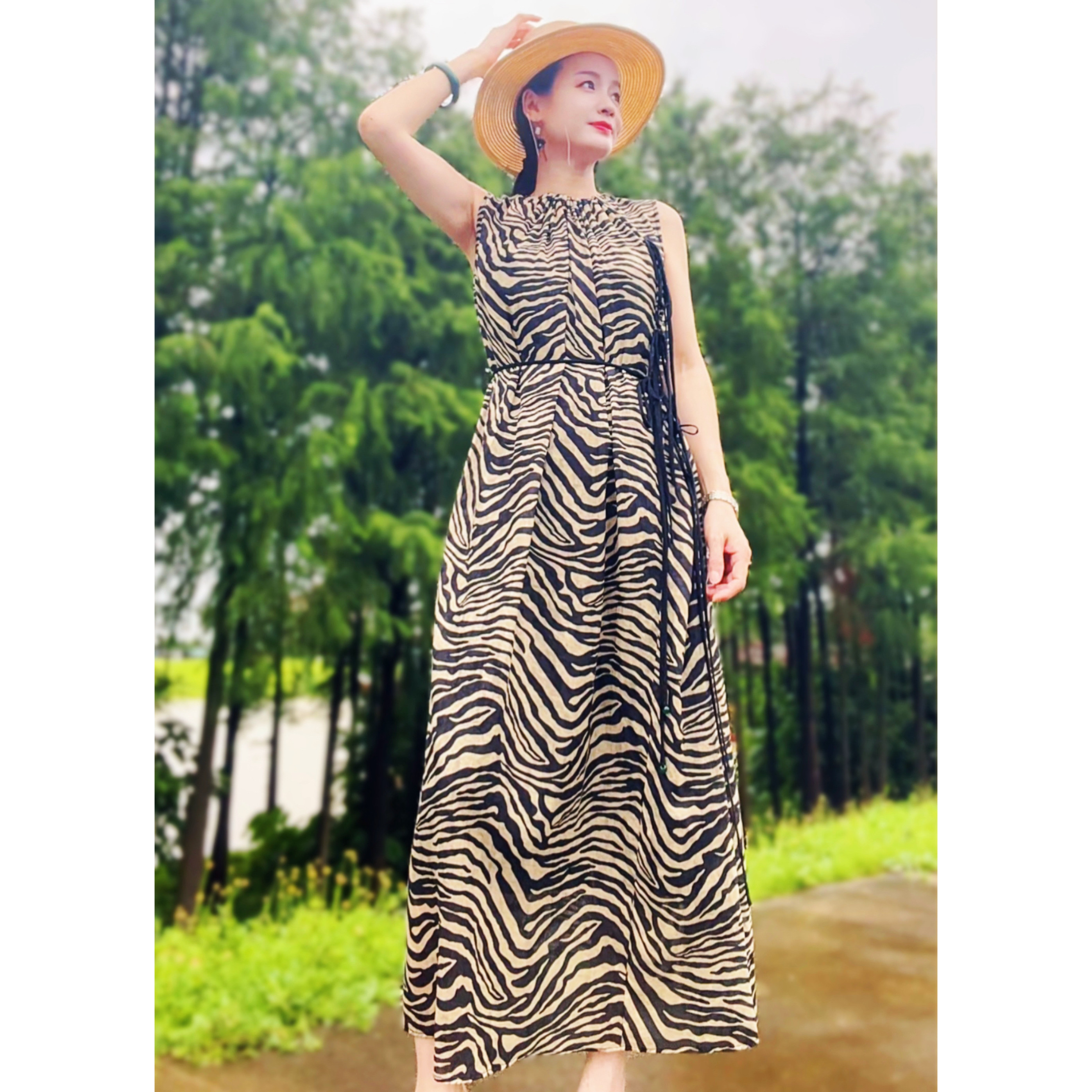 斑马之舞苎麻高端印花无袖连衣裙气质度假宽松版长裙女