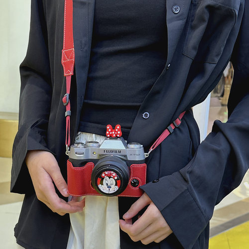 适用富士xt50保护套XE5相机包XT5底座xm5XS20壳X100VI配件xt30III