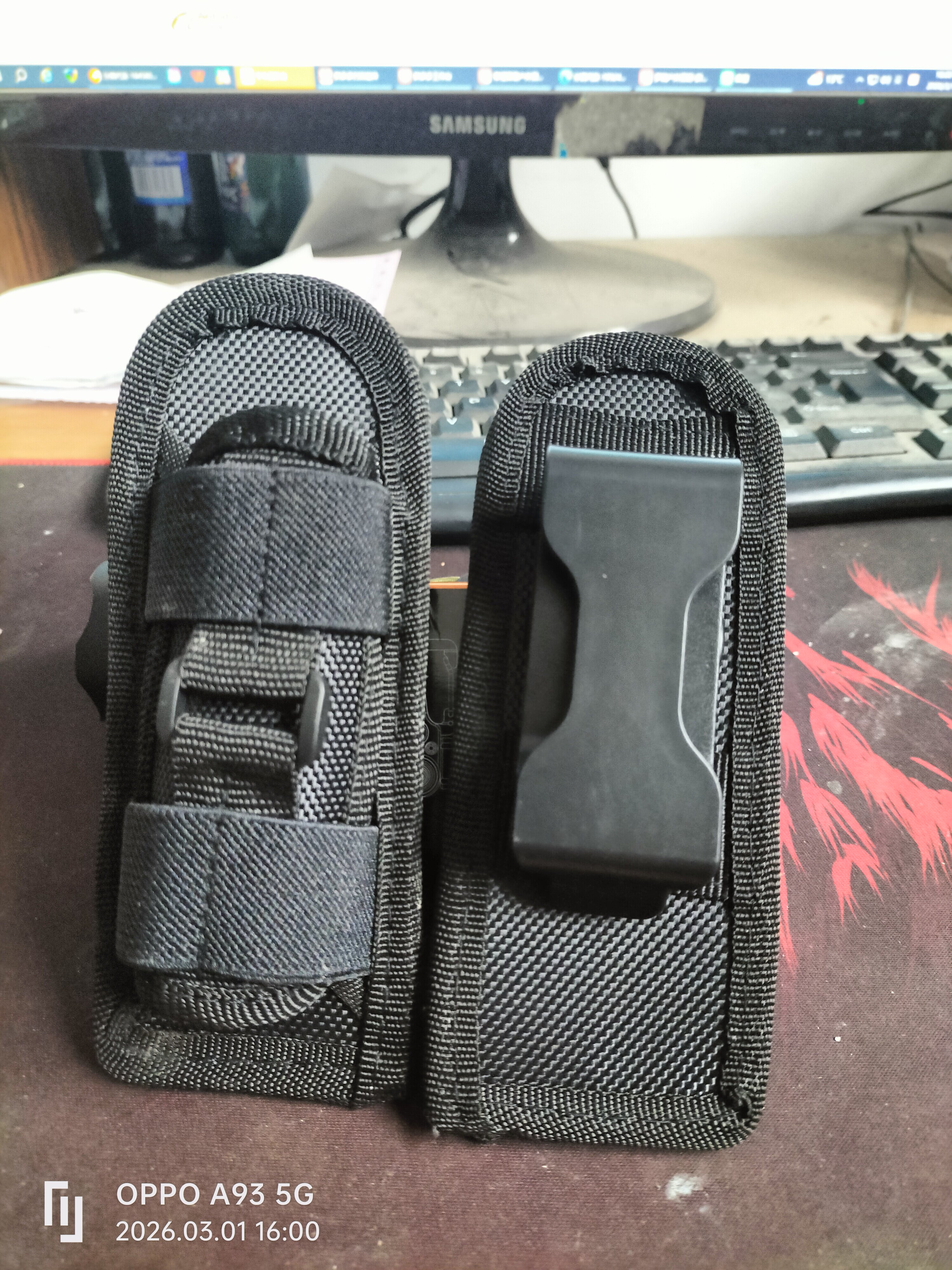 户外战术电筒套多功能360度旋转EDC手电套小巧便携运动登山通用款