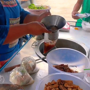 泰国进口漏斗米粉漏斗装袋漏斗泰国煲面漏斗老挝街上米粉早餐漏斗