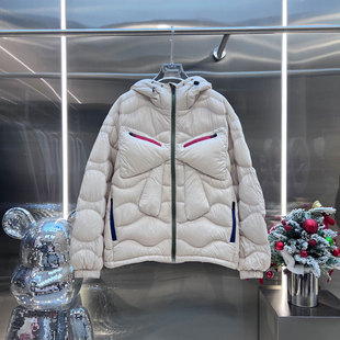 0MB.欧洲站新品南油高端保暖撞色拉链外套蝴蝶结帽宽户外羽绒服女