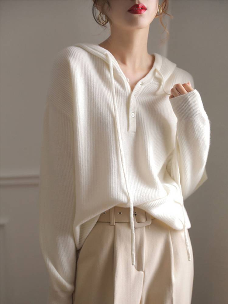 白色连帽针织衫女秋季新款慵懒设计感上衣薄款v领高级感卫衣毛衣