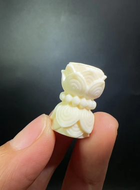 象牙果并蒂莲上下通孔配件挂件DIY配饰项链吊坠文玩diy手串雕刻