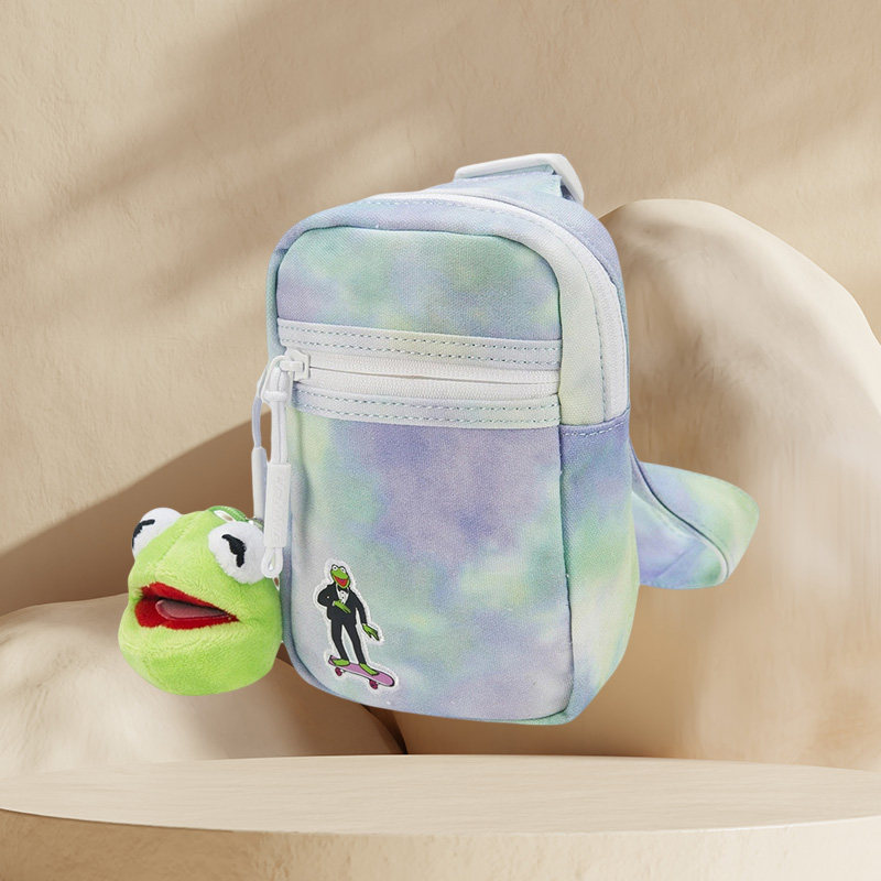 李宁科米蛙联名单肩包新卡通人物斜跨运动胸包 ABDR382