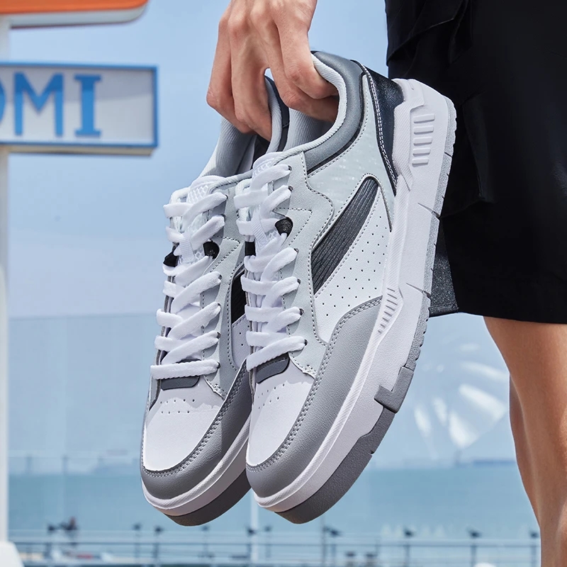 李宁正品男子运动板鞋AGCS031