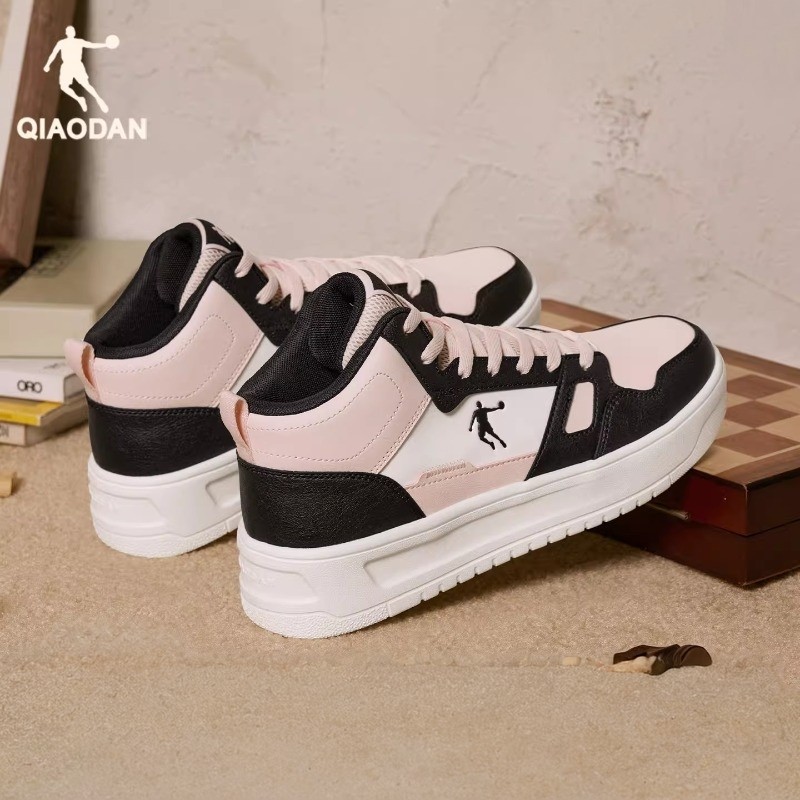 乔丹秋冬新品高帮板鞋女款学生黑粉运动鞋皮面保暖厚底增高女休闲,运动鞋new,板鞋,淘宝优惠券,粉丝福利购,淘宝优惠卷