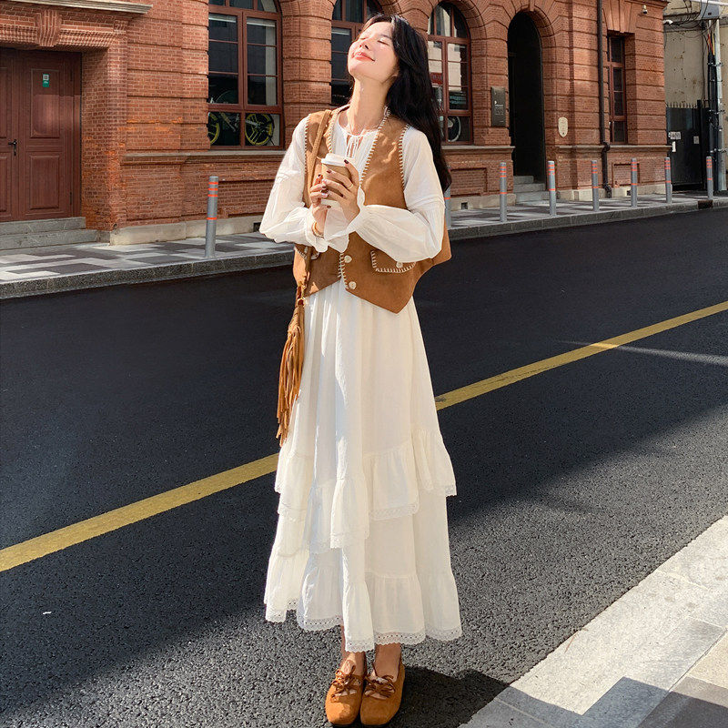 韩系氛围感套装女2026新款复古马甲白色气质连衣裙旅游度假两件套