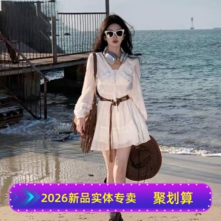 海边大西北旅游穿搭沙滩裙V领小个子长袖白色短裙洱海拍照连衣裙