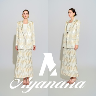 搭配一整套冷淡风高级感轻奢金丝缎面西服套装 Ayanana2024时尚 女