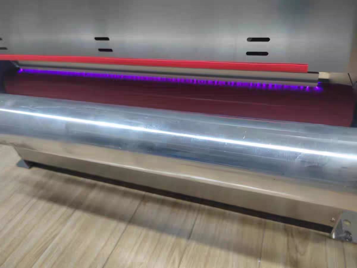 大功率电晕机平板板材中空板陶瓷电极处理金属电晕机硅胶片贴合