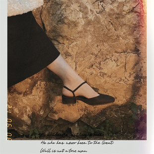 复古包头丁字扣带圆头古着vintage低跟鞋 凉鞋 小众法式 people同款