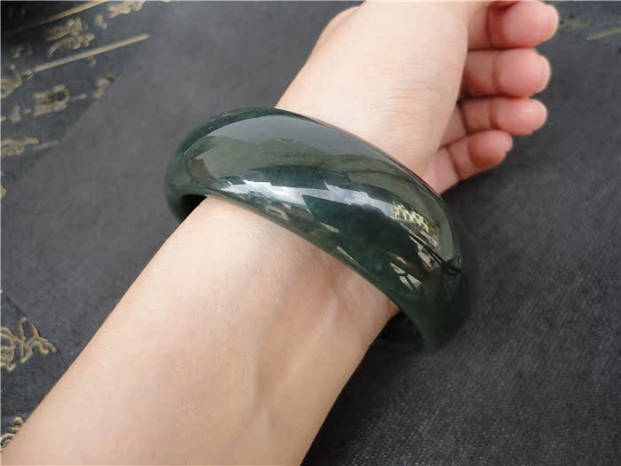 手镯女款送妈妈带证书天然和田玉