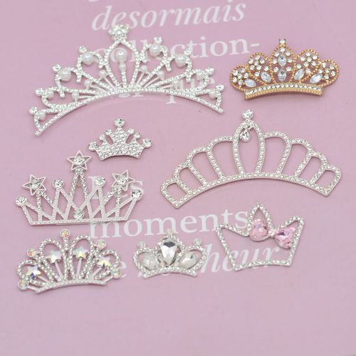 琪琪公主合金镶钻皇冠花盘扣