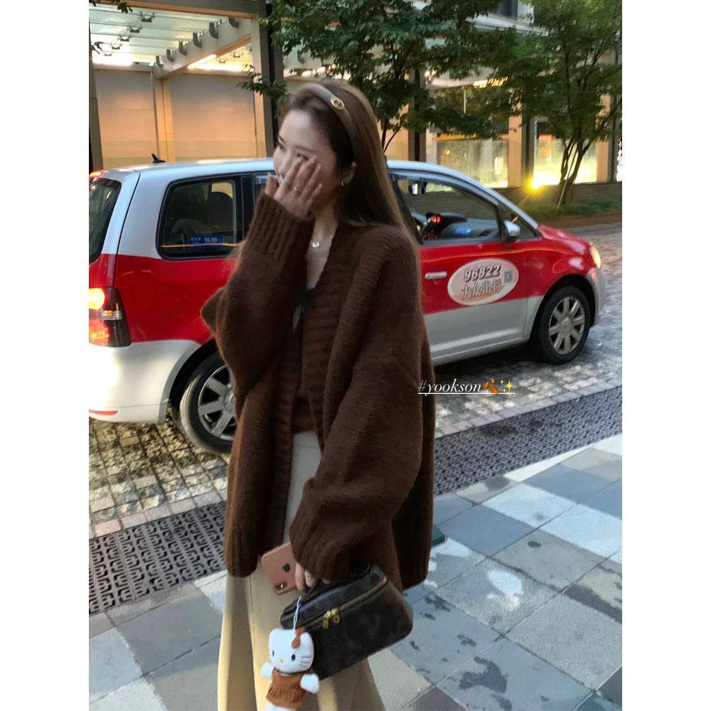 慵懒风气质宽松显瘦加厚中长款V领白色毛衣针织开衫女外套秋冬季