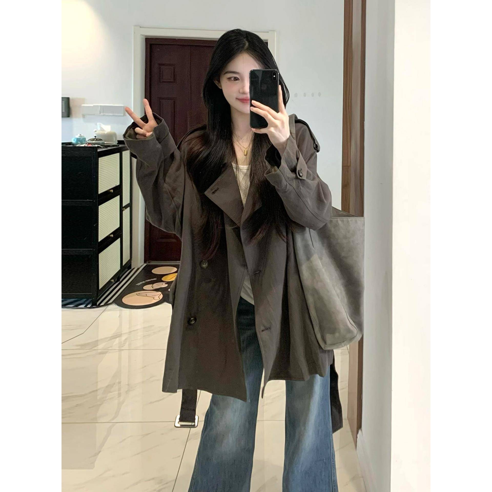 女式短风衣，2025春秋季新款韩式风衣，优雅迷人，适合身材娇小的